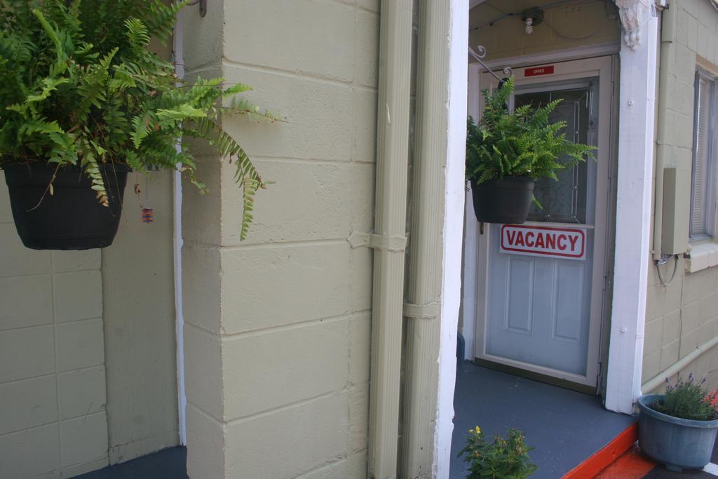 Fountain Inn Van Wert ภายนอก รูปภาพ
